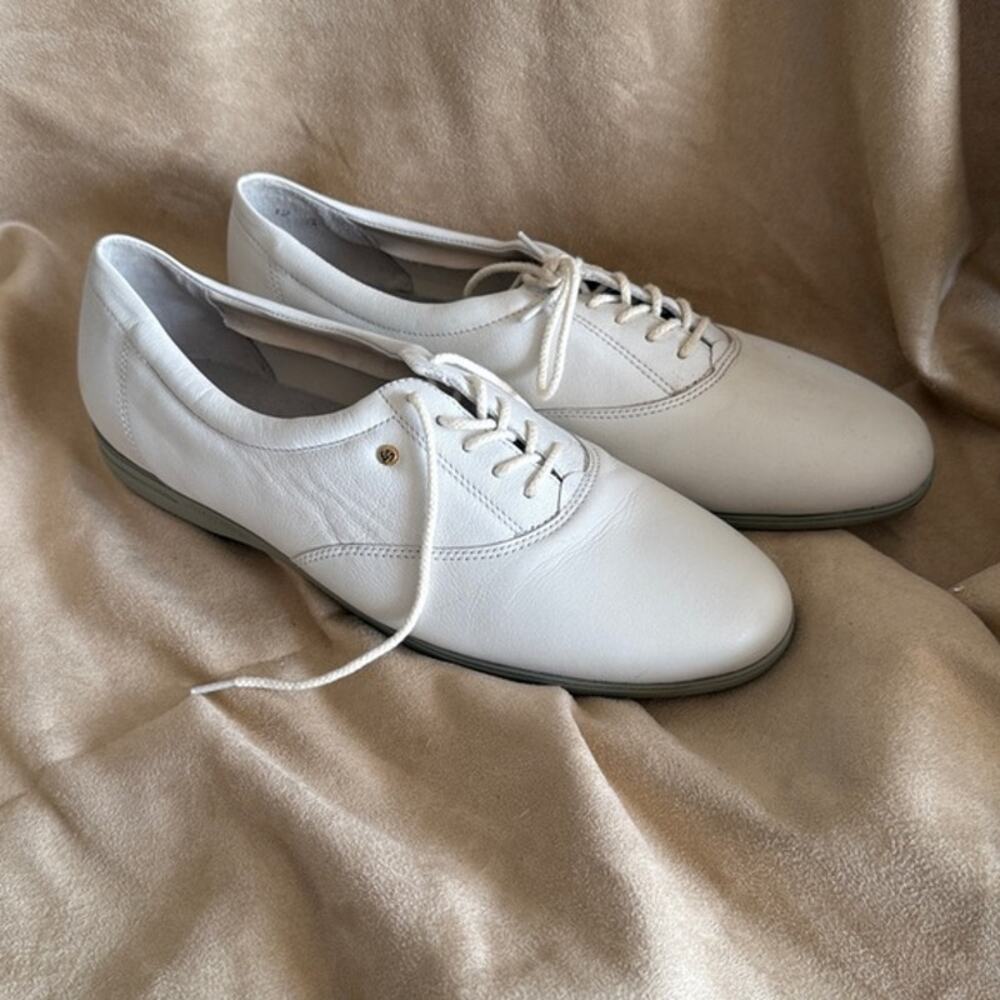 EASY SPIRIT WOMEN'S ANTI GRAVITY WHITE LEATHER WALKING SNEAKERS SHOES SZ 12B